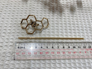 Honey Bee Hair Small Slide Pin