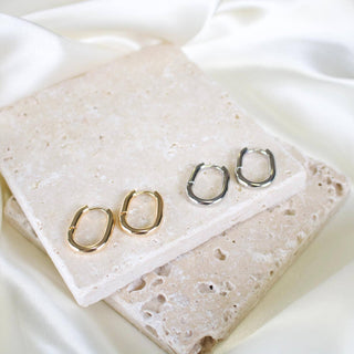 Hayden // Oval Hoop Earrings