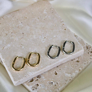 Hayden // Oval Hoop Earrings