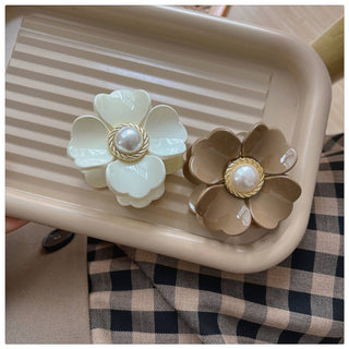 Milk Tea Flower Hair Clip