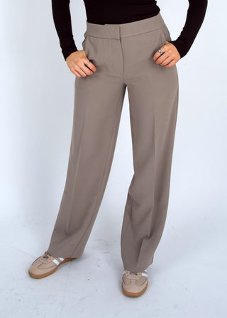 Blake Straight Leg Pant
